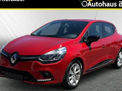 Gebraucht Renault Clio IV LIMITED 90 PS (66 kW) 2017 Rot Limousine