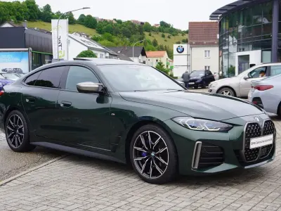 Gebraucht BMW M440 M Sport 374 PS (275 kW) 2023 Sanremo green (metallic) Limousine