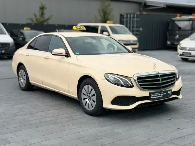 Gebraucht Mercedes E200 150 PS (110 kW) 2017 Beige Limousine