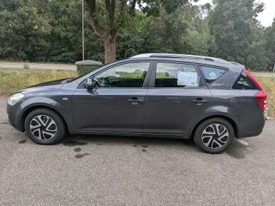 Gebraucht Kia Ceed Sportswagon 109 PS (80 kW) 2009 Andere farben Kombi