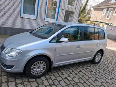 Gebraucht VW Touran 140 PS (102 kW) 2007 Grau Van / Kleinbus
