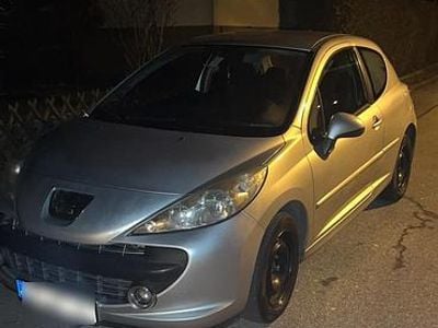 Gebraucht Peugeot 207 Sport 109 PS (80 kW) 2006 Silber Limousine