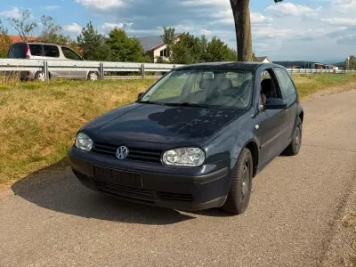 Gebraucht VW Golf IV 106 PS (77 kW) 2000 Blau Kleinwagen