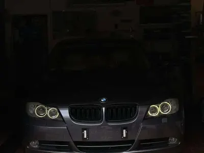 Gebraucht BMW 330 231 PS (169 kW) 2005 Grau Limousine
