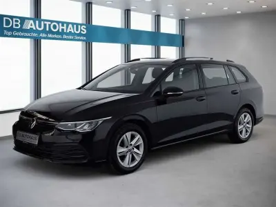 Gebraucht VW Golf VIII Life 110 PS (80 kW) 2024 Schwarz Kombi