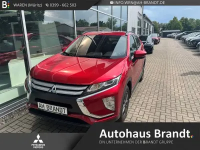Gebraucht Mitsubishi Eclipse Cross Basis 163 PS (119 kW) 2019 Rot SUV