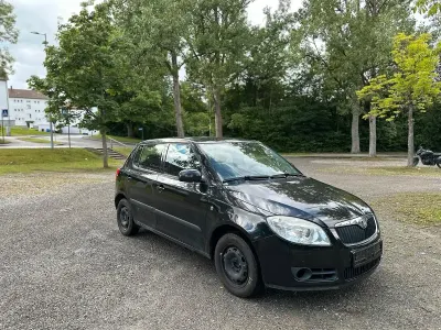 Gebraucht Skoda Fabia 69 PS (50 kW) 2010 Schwarz Kleinwagen