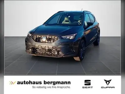 Neu Seat Arona FR 116 PS (85 kW) 2026 Grau SUV