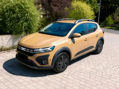 Gebraucht Dacia Sandero Expression 101 PS (74 kW) 2024 Beige Limousine