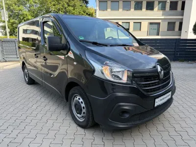 Gebraucht Renault Trafic Komfort 145 PS (106 kW) 2021 Schwarz Van / Kleinbus