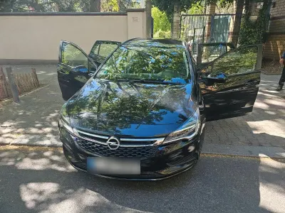 Gebraucht Opel Astra Business 136 PS (100 kW) 2018 Schwarz Kombi
