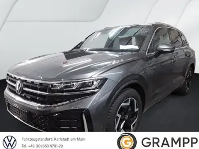 Gebraucht VW Touareg R-line 231 PS (169 kW) 2025 Grau SUV