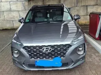 Gebraucht Hyundai Santa Fe Premium 200 PS (147 kW) 2019 Grau SUV