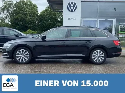 Gebraucht Skoda Superb 218 PS (160 kW) 2023 Schwarz metallic Kombi