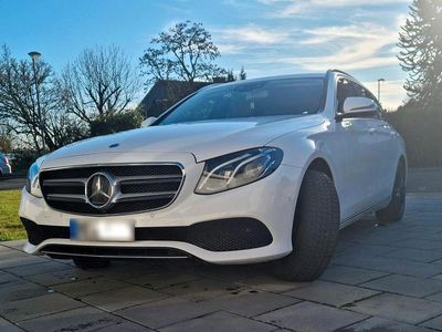Gebraucht Mercedes E220 194 PS (142 kW) 2017 Weiß Kombi