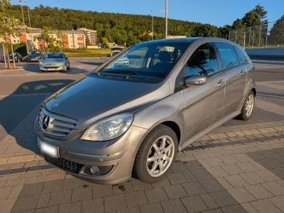 Gebraucht Mercedes B200 140 PS (102 kW) 2006 Grau Van / Kleinbus