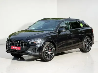 Używany Audi Q8 Sport 340 KM (250 kW) 2019 Czarny SUV