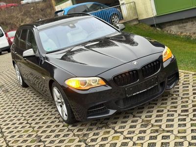 BMW M550