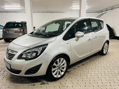 Second-hand Opel Meriva Innovation 131 CP (96 kW) 2011 Argintiu Monovolum