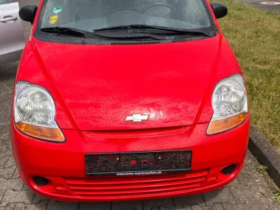 Gebraucht Chevrolet Matiz 60 PS (44 kW) 2009 Rot Kleinwagen