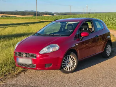 Gebraucht Fiat Grande Punto 69 PS (50 kW) 2009 Rot Kleinwagen