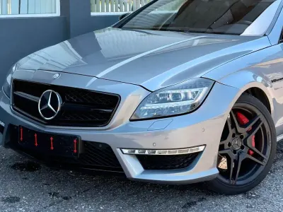 Gebraucht Mercedes CLS63 AMG AMG 525 PS (386 kW) 2011 Silber Coupé