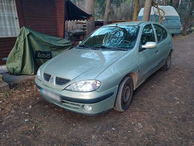 Gebraucht Renault Mégane II 94 PS (69 kW) 2002 Grün Limousine