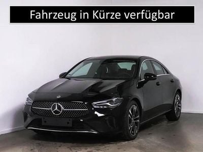 Gebraucht Mercedes CLA180 136 PS (100 kW) 2024 Metalliclack kosmosschwarz Limousine