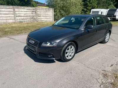Gebraucht Audi A4 141 PS (103 kW) 2011 Schwarz Kombi