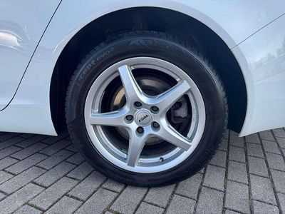 Gebraucht Opel Insignia Business Innovation 170 PS (125 kW) 2016 Schneeweiss/summitwhite/arctic Kombi