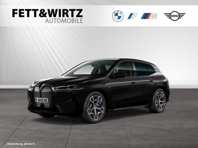 gebraucht BMW iX xDrive40 Sportp.|SkyLounge|AHK|H/K|Sitzbelüft