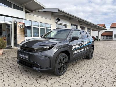 Neu Toyota Urban Cruiser Lounge 127 kW (174 PS) 2026 Grau SUV