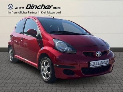 Gebraucht Toyota Aygo Edition 68 PS (50 kW) 2011 Rot Kleinwagen