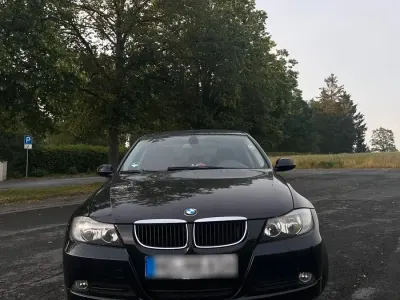 Gebraucht BMW 318 129 PS (94 kW) 2007 Schwarz Limousine