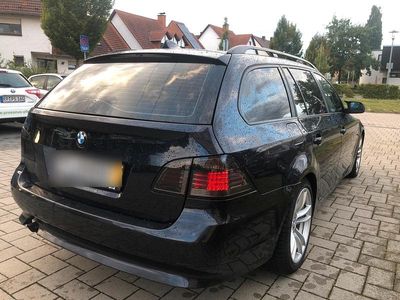 BMW 525