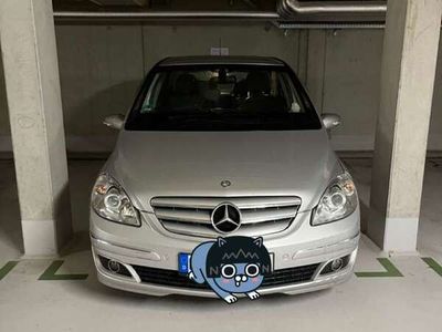 Mercedes B180