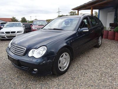 Gebraucht Mercedes C220 Classic 150 PS (110 kW) 2004 Schwarz Kombi