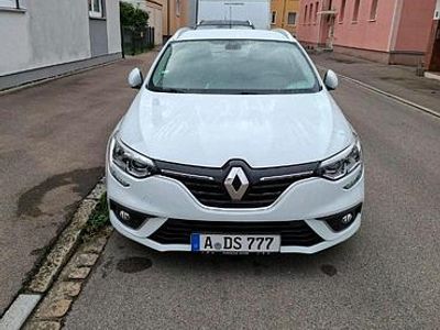 Weiß Gebraucht 2017 Renault Mégane GrandTour Kombi | 8.500 € (Fairer Preis)