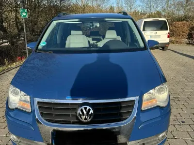 Gebraucht VW Touran 105 PS (77 kW) 2009 Blau Van / Kleinbus