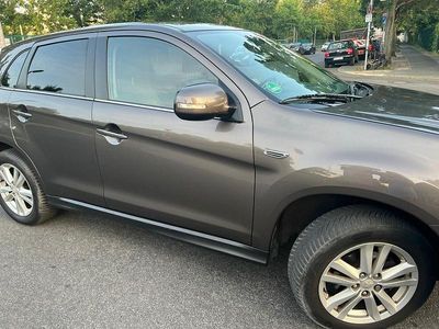 Grau Gebraucht 2012 Mitsubishi ASX SUV | 8.500 €