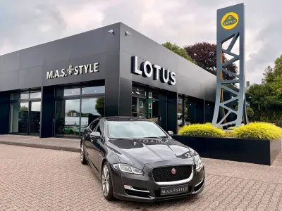 Gebraucht Jaguar XJ R-Sport 340 PS (250 kW) 2017 Storm grey Limousine