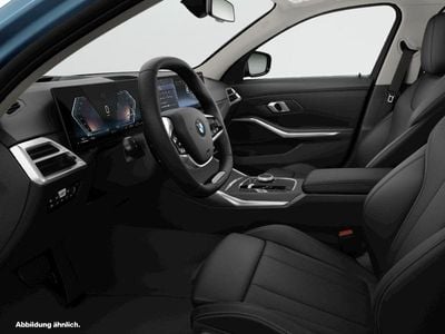 Blau Gebraucht 2025 BMW 320 Kombi | 45.618 € (Teuer)