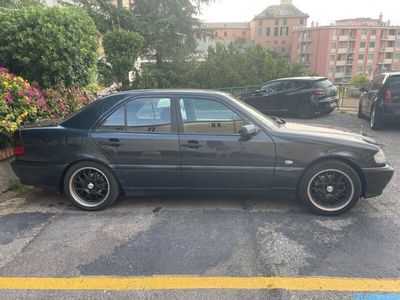 Mercedes C180