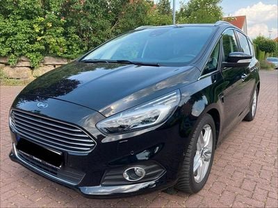 Gebraucht Ford S-MAX Titanium 165 PS (121 kW) 2019 Schwarz Van / Kleinbus