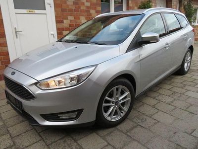 Gebraucht Ford Focus Business Edition 125 PS (91 kW) 2017 Silber Kombi