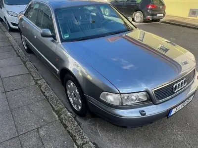 Usata Audi A8 230 CV (169 kW) 1995 Grigio Berlina