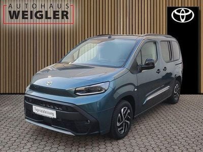 Neu Toyota Proace Verso City 100 kW (136 PS) 2025 Libeccio blue Kombi
