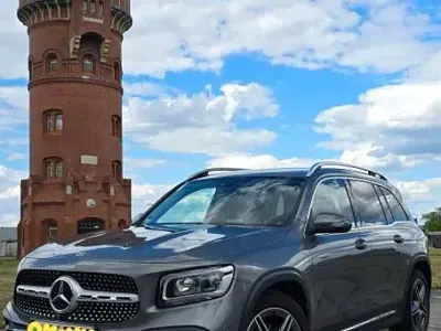 Gebraucht Mercedes GLB180 AMG line 136 PS (100 kW) 2021 Grau SUV