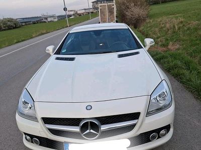 Gebraucht Mercedes SLK200 184 PS (135 kW) 2012 Weiß Cabrio