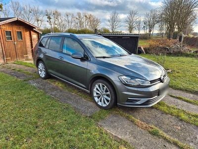 Gebraucht VW Golf VII Sound 150 PS (110 kW) 2018 Grau Kombi